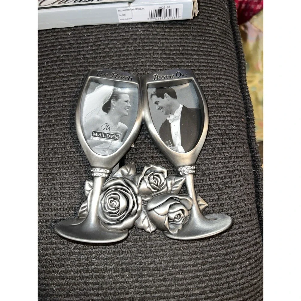 MALDEN - WEDDING PICTURE FRAM - CHAMPAGNE GLASSES - TWO HEARTS - NEW IN BOX